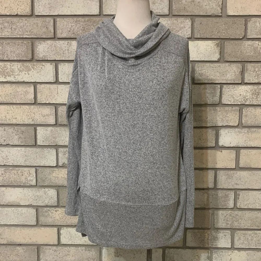 3for$20 light sweater medium